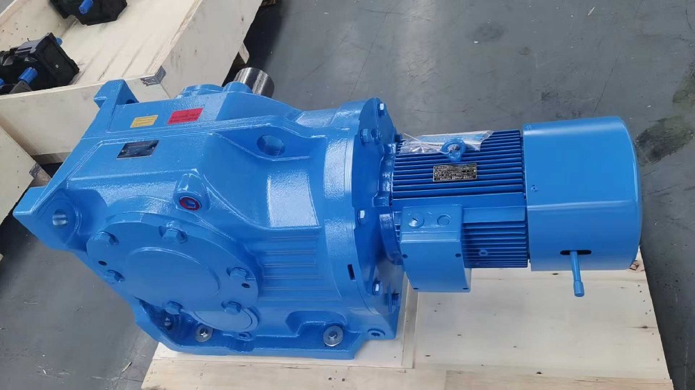 KA87减速机 KAB97卧式减速箱 TKAF108空心轴减速机拆装