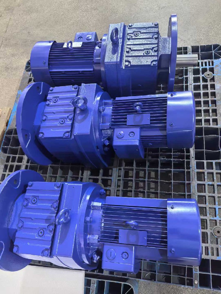 同轴减速机R87卧式 HRF67立式搅拌机齿轮箱选型