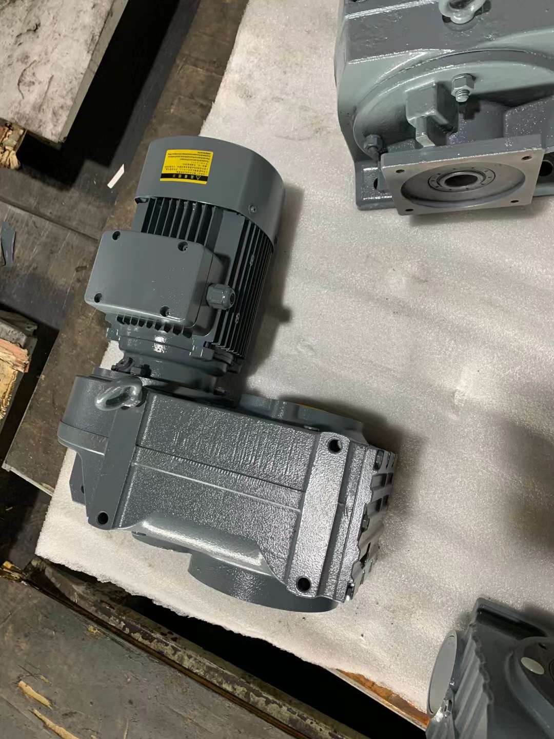 直进式拉丝机减速机